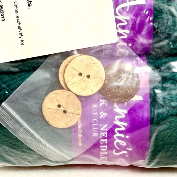 Annie's Hook & Needle Kit Club " Textured Stitch Set" Crochet Pattern/Yarn - New - Picture 4 of 4